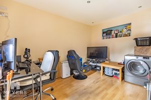 Downstairs Bedroom / Office- click for photo gallery